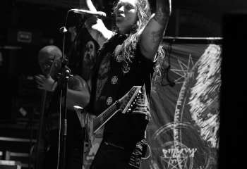 Ektomorf  - Photo By Peti