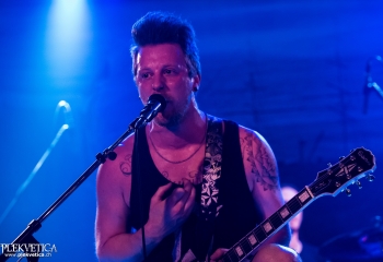 End of Silence - Photo by Nati