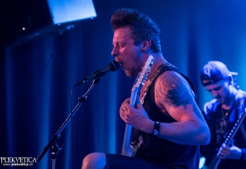 End of Silence - Photo by Nati