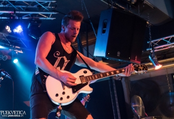 End of Silence - Photo by Nati