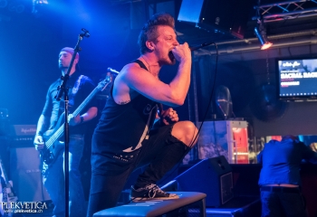 End of Silence - Photo by Nati