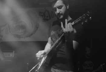 Fat Dog 15.11.2019 - Photo By Peti