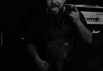 Fat Dog 15.11.2019 - Photo By Peti