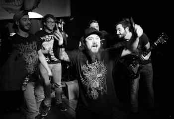 Fat Dog 15.11.2019 - Photo By Peti