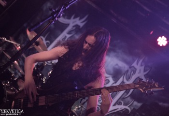 Frozen Gate - Photo by Eylül