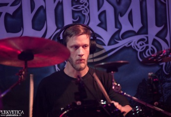 Frozen Gate - Photo by Eylül