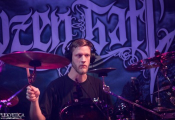 Frozen Gate - Photo by Eylül