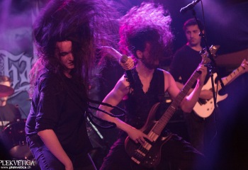 Frozen Gate - Photo by Eylül