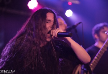 Frozen Gate - Photo by Eylül