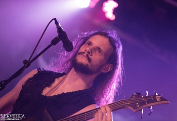 Frozen Gate - Photo by Eylül