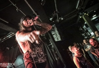 Get The Shot - Photo By Dänu