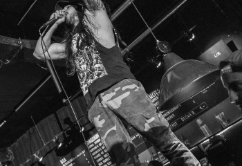 Get The Shot - Photo By Dänu