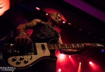 Giftstoff - Photo by Nati