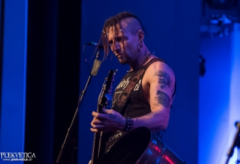 Giftstoff - Photo by Nati