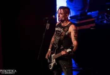 Giftstoff - Photo by Nati