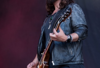 Halestorm - Photo by Marc