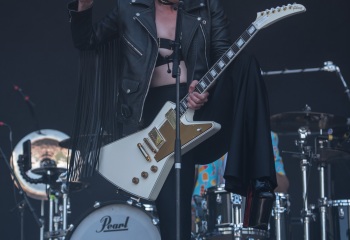 Halestorm - Photo by Marc