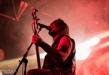 Hierophant - Photo by Nati