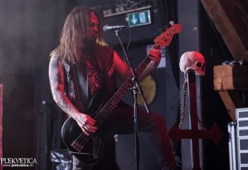 Hierophant - Photo by Nati