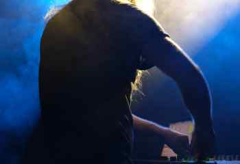 Khroma - Photo By Peti