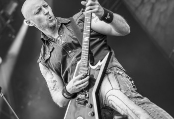 Leverage - Photo By Dänu