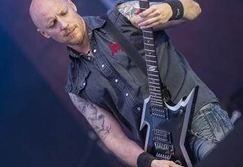 Leverage - Photo By Dänu