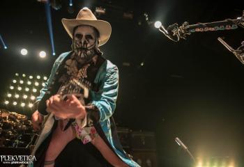 Limp Bizkit - Photo By Marc