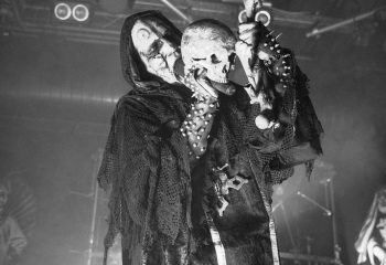 Mayhem - Photo by Roli