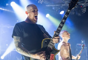 Mayhem - Photo by Roli