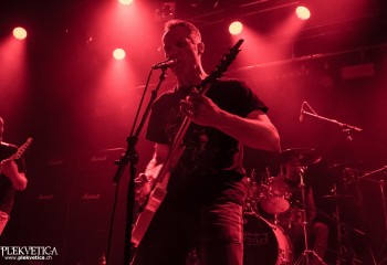 Mesmerised - Photo by Nati