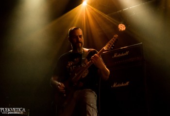 Mesmerised - Photo by Nati