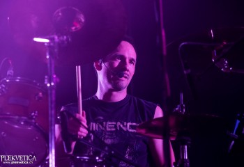 Mesmerised - Photo by Nati