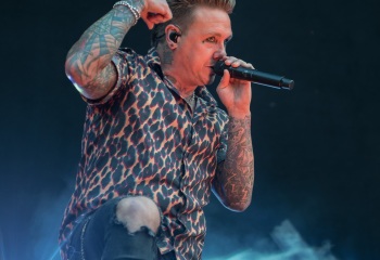 Papa Roach - Photo by Marc