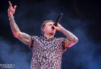 Papa Roach - Photo by Marc