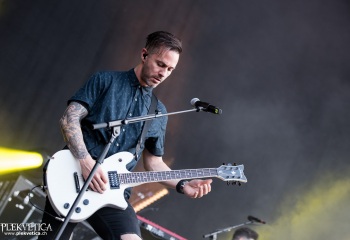 Papa Roach - Photo by Marc