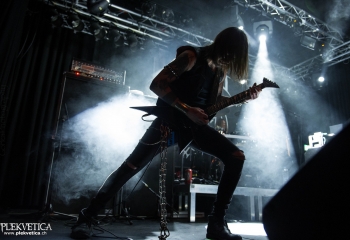 Punish - Photo By Gorka