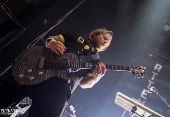 Shinedown - Photo by Marc