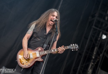 Skid Row - Photo by Marc