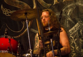 Skiltron - Photo by Eylül