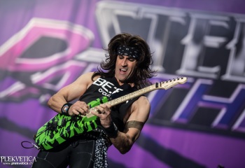 Steel Panther - Photo by Marc