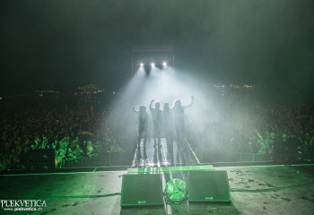 Steel Panther - Photo by Marc
