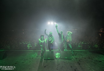 Steel Panther - Photo by Marc