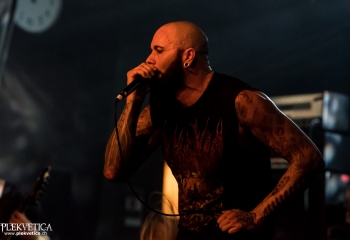 Suffocation - Photo by Nati