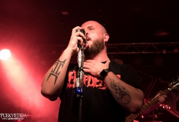 Tempus Fuckit . Photo by Nati