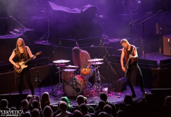 The Vintage Caravan - Photo by Eylül