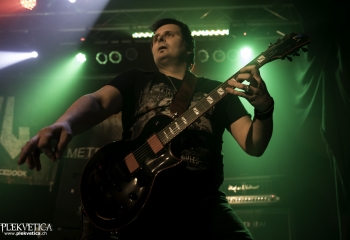 TOIL - Photo by Nati