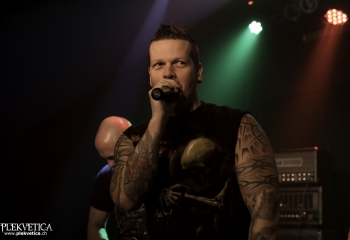 TOIL - Photo by Nati