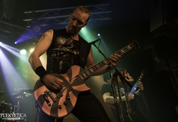 TOIL - Photo by Nati