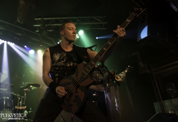 TOIL - Photo by Nati