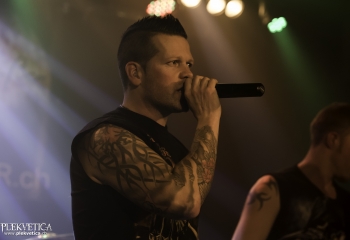 TOIL - Photo by Nati